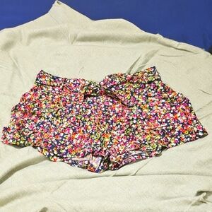 Love Culture Floral Women's Shorts/Skort